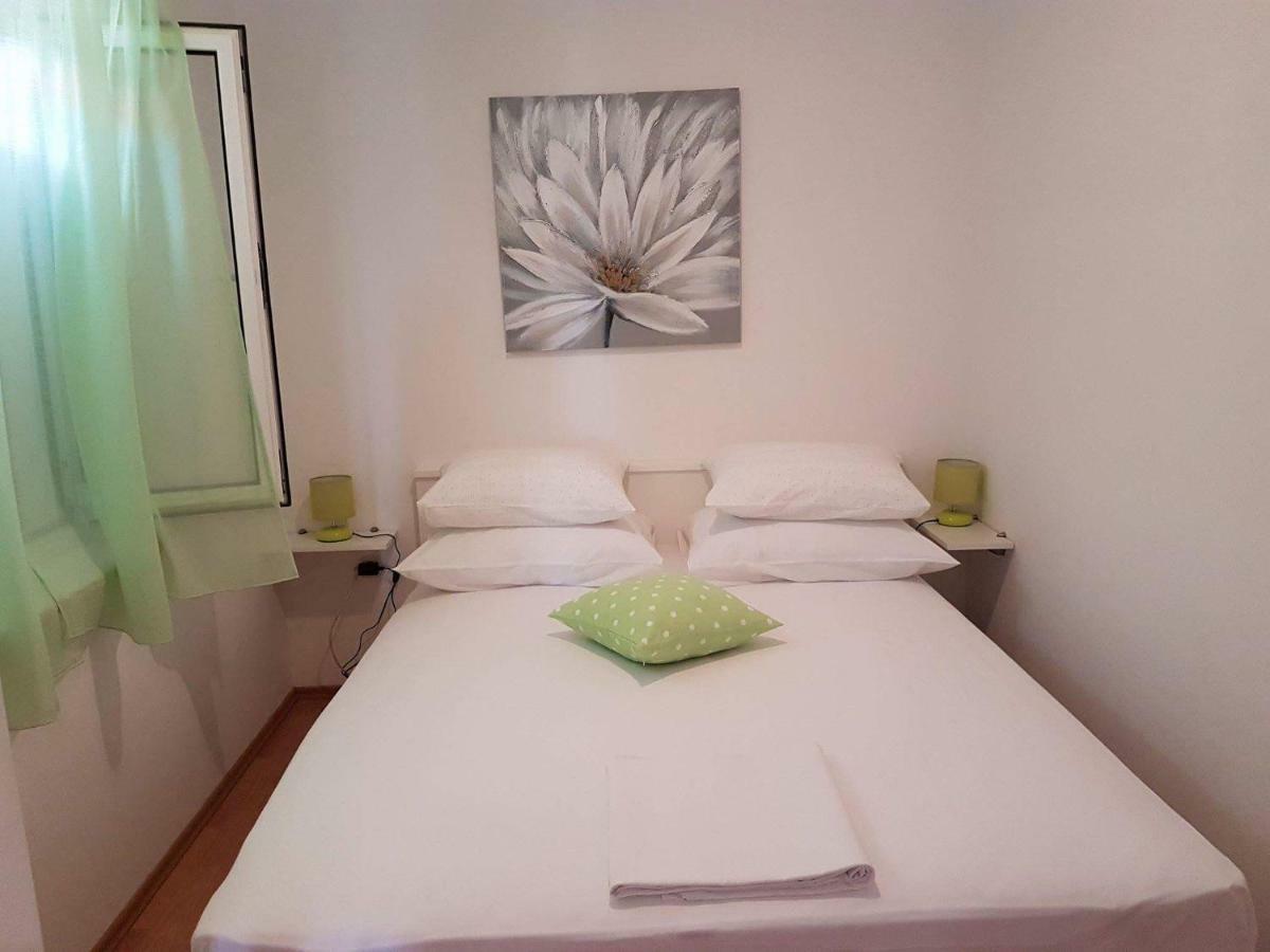 Apartment Tempera Povlja (Brac)