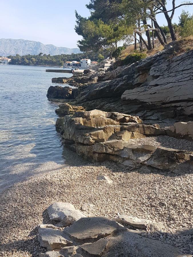 Tempera * Povlja (Brac)