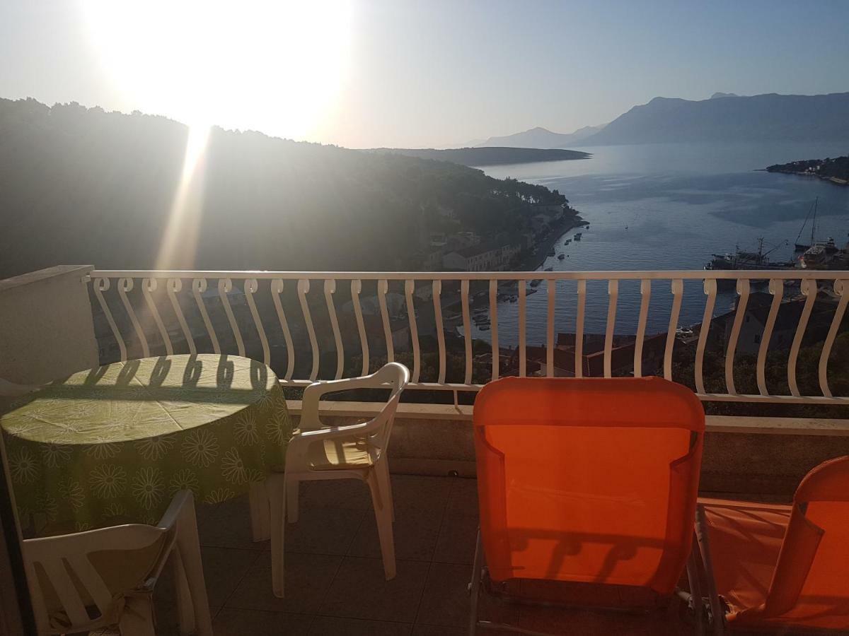 Apartment Tempera Povlja (Brac)
